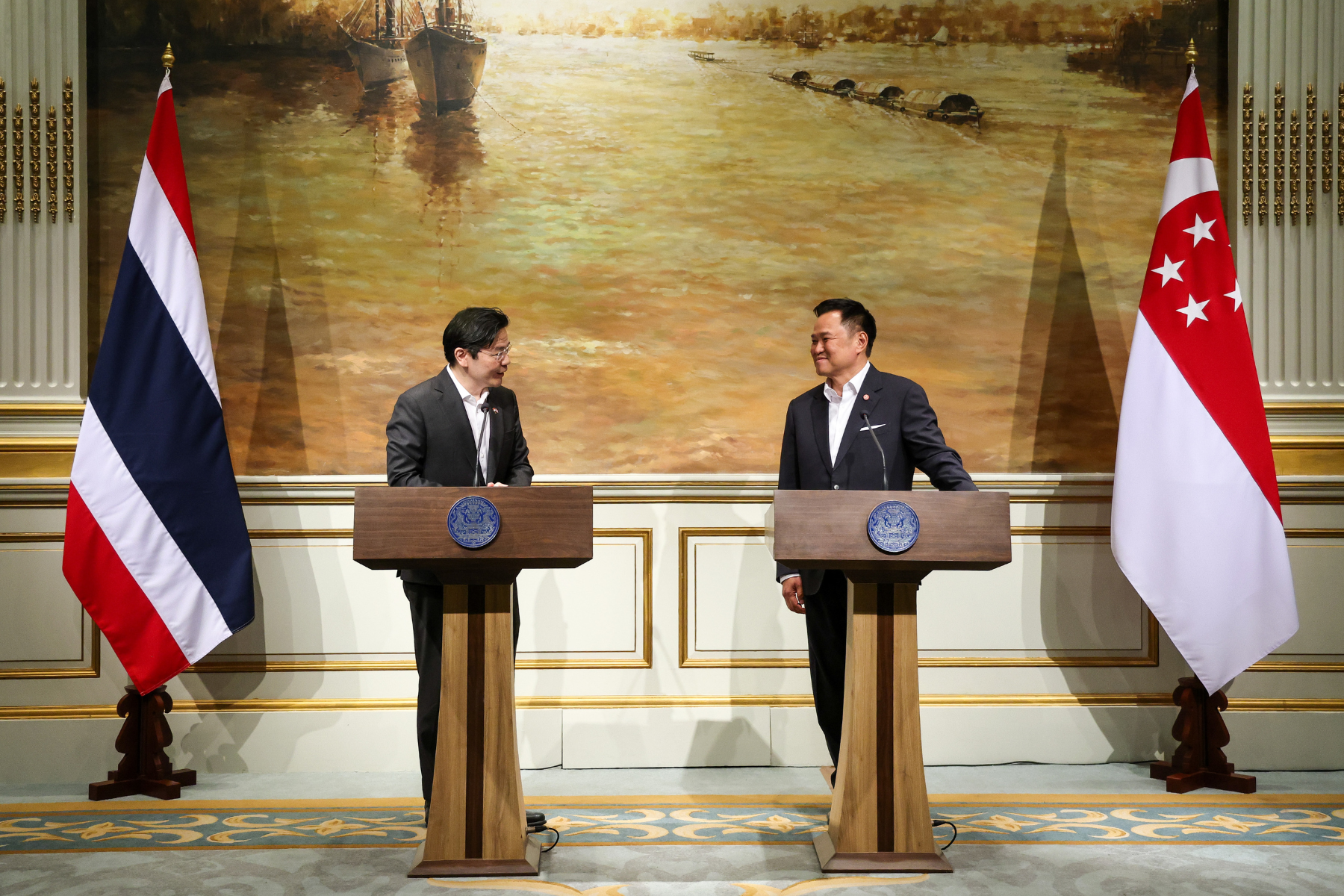 Photo of PM Lawrence Wong and Thailand PM Anutin at the MOU Exchange Ceremony